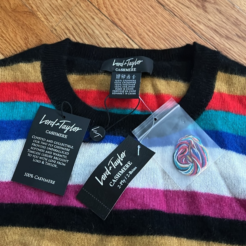 NWT Lord and Taylor cashmere women’s XS sweater